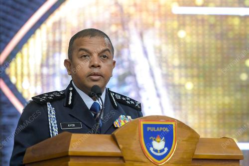 DATUK SERI AYOB KHAN MYDIN PITCHAY