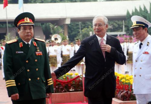 MOHD NAJIB TUN ABDUL RAZAK