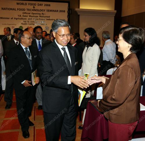 MUSTAPA MOHAMED