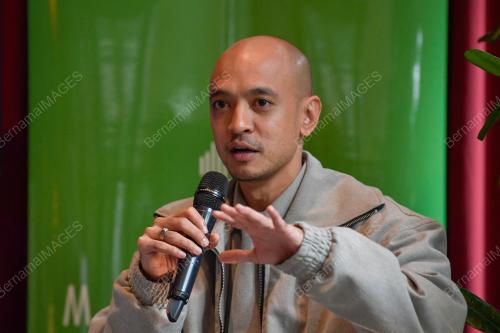 KONSERT PERTAMA TOMOK DAN SITI NORDIANA