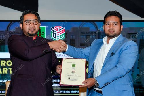 MAJLIS MENANDATANGANI MEMORANDUM PERJANJIAN (MOA) PROJEK PEMBINA