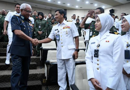 JEN TAN SRI AFFENDI BUANG