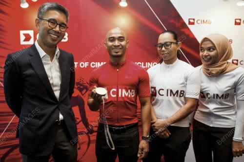KL07_15022017_CIMB_CYCLING_TEAM