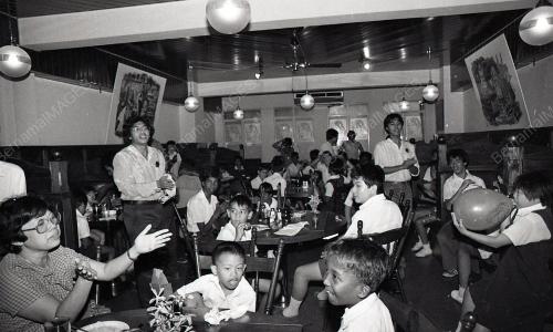 OASIS CLUB