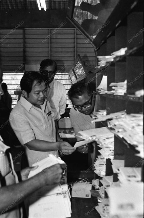 POS BRICKFIELDS