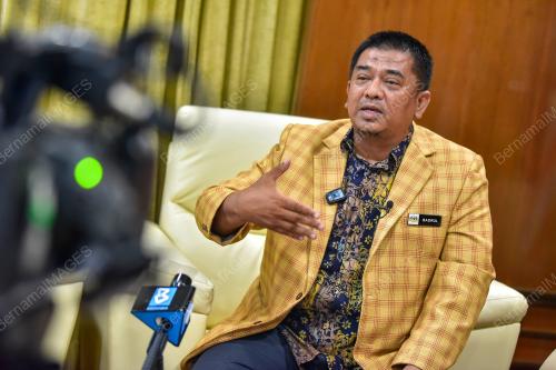 BADRUL HISHAM ALIAS