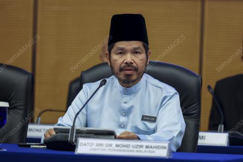 DATUK SERI DR MOHD UZIR MAHIDIN