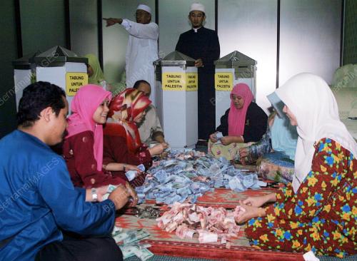 TABUNG PALESTIN