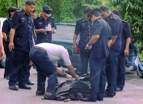KL07_16022016_TEMBAK_POLIS