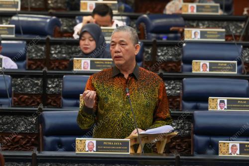 DATUK SERI FADILLAH YUSOF