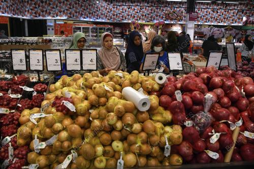 TINJAUAN MEMBELI BARANG KEPERLUAN ASAS