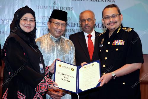 KL07_17082017_IKRAR_RASUAH