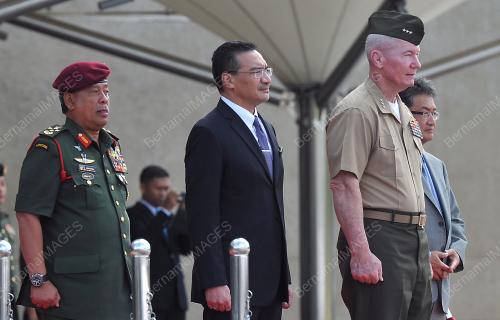 KL07_17112014_MINDEF