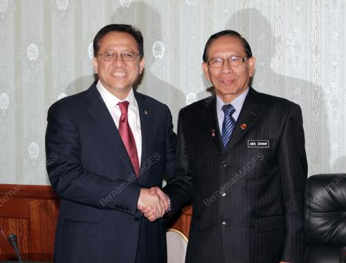 TAN SRI ABU ZAHAR UJANG