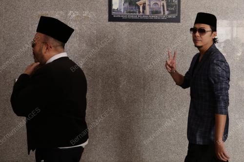 SYAMSUL YUSOF