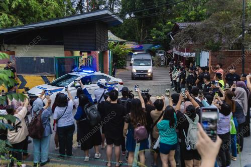 PENGHANTARAN PULANG PASANGAN PANDA GERGASI, FU WA DAN FENG