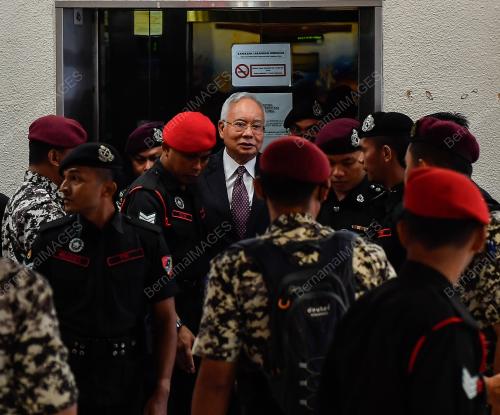 DATUK SERI NAJIB TUN RAZAK