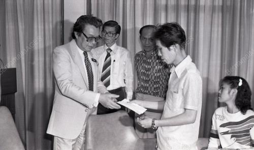 DISEMBER 1982