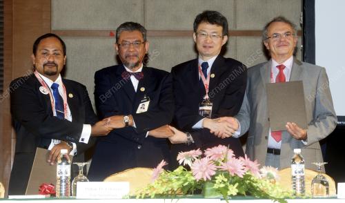 KL07_18102013_MOU