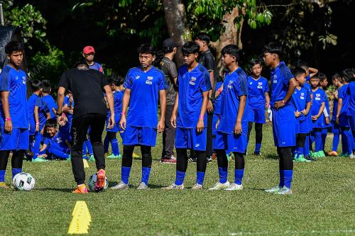 KLINIK BOLA SEPAK, INI PADANG KITA