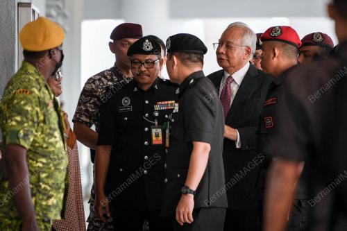 DATUK SERI NAJIB TUN RAZAK