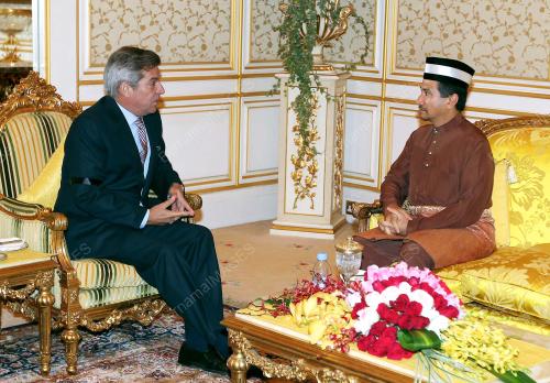 TUANKU MIZAN ZAINAL ABIDIN