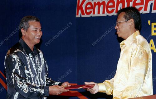 AHMAD SHABERY CHEEK