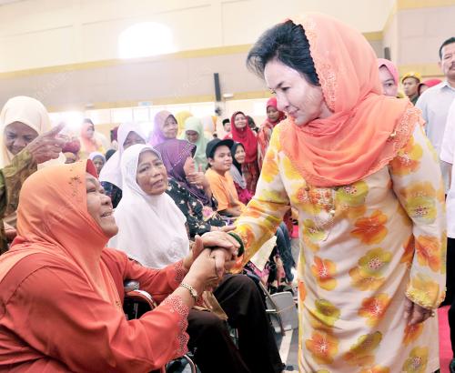 DATIN SERI ROSMAH MANSOR