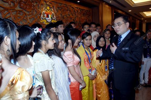 WEE KA SIONG
