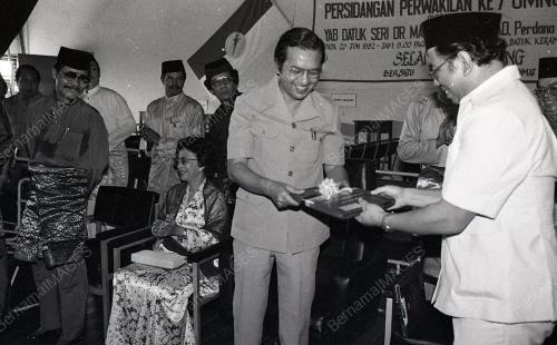 UMNO