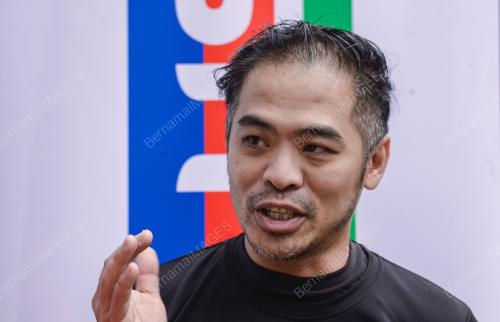 DANIEL WONG