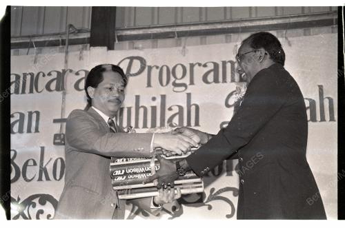 KECERGASAN JAUHI DADAH