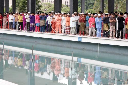 TUANKU MIZAN TUANKU ZAINAL ABIDIN