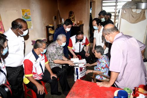 TAN SRI ANNUAR MUSA