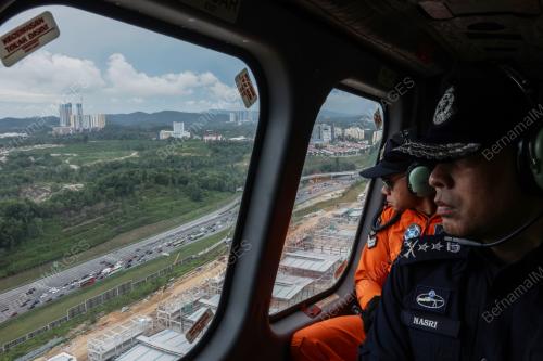 TINJAUAN LALU LINTAS SEMPENA TAHUN BARU CINA