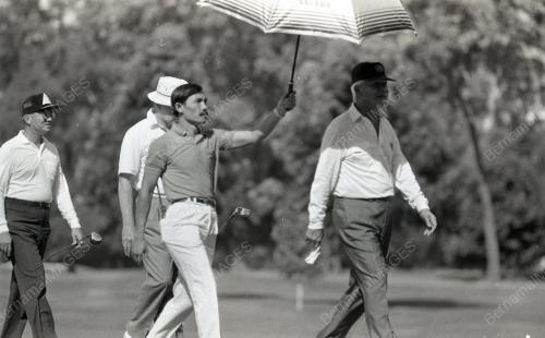 KL07_210390_GOLF