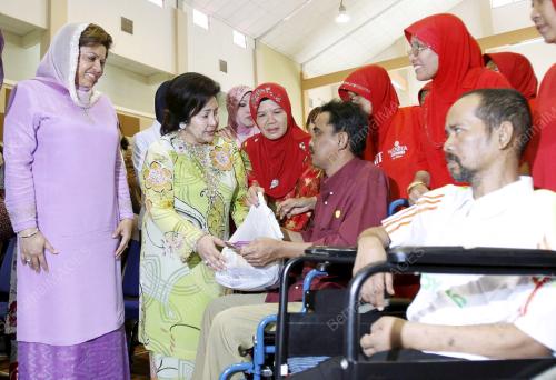 ROSMAH MANSOR