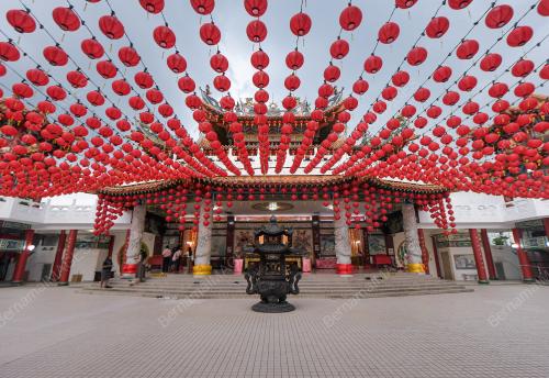 TINJAUAN PERSIAPAN TAHUN BARU CINA