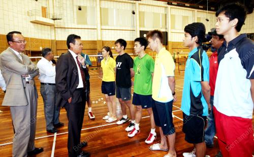 DATUK AHMAD SHABERY CHEEK