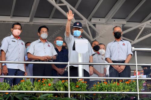 DATUK SERI DR SHAHIDAN KASSIM