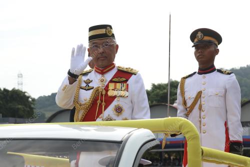 AL-SULTAN ABDULLAH RI'AYATUDDIN AL-MUSTAFA BILLAH SHAH