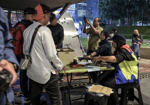OPERASI DBKL JURUGAMBAR KLCC