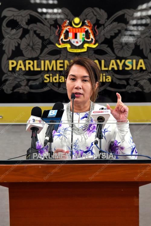 SENATOR RAS ADIBA MOHD RADZI