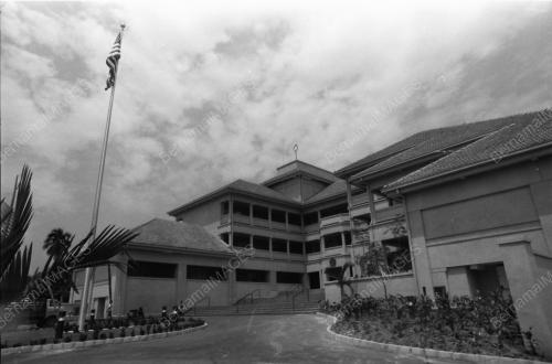 KL07_23012015_AMBASSY