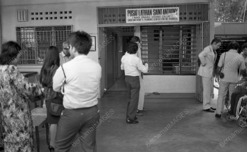 KL07_23022015_BANTUAN_KERUSI