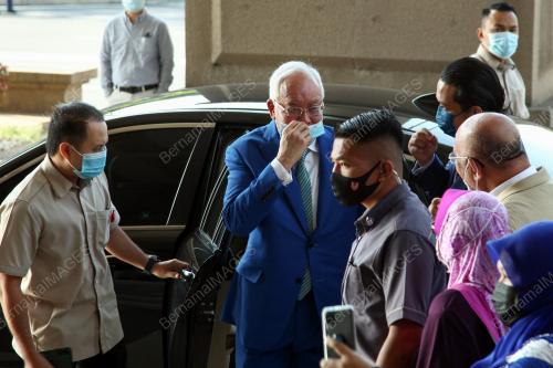 DATUK SERI NAJIB TUN RAZAK