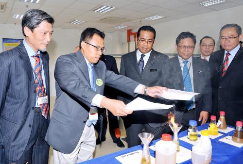 KL07_23042012_KHALED