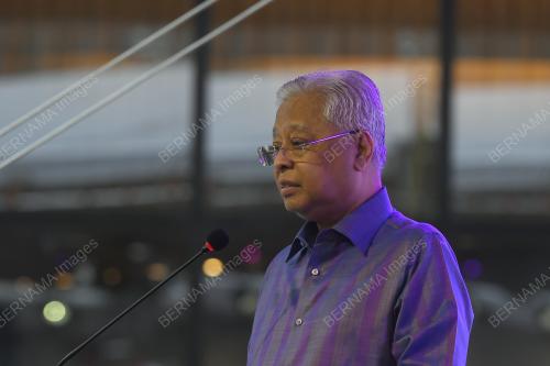 DATUK SERI ISMAIL SABRI YAAKOB