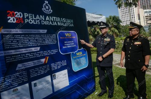 DATUK SERI AZRI AHMAD