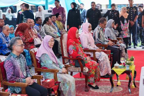 RAJA PERMAISURI AGONG RAJA ZARITH SOFIAH